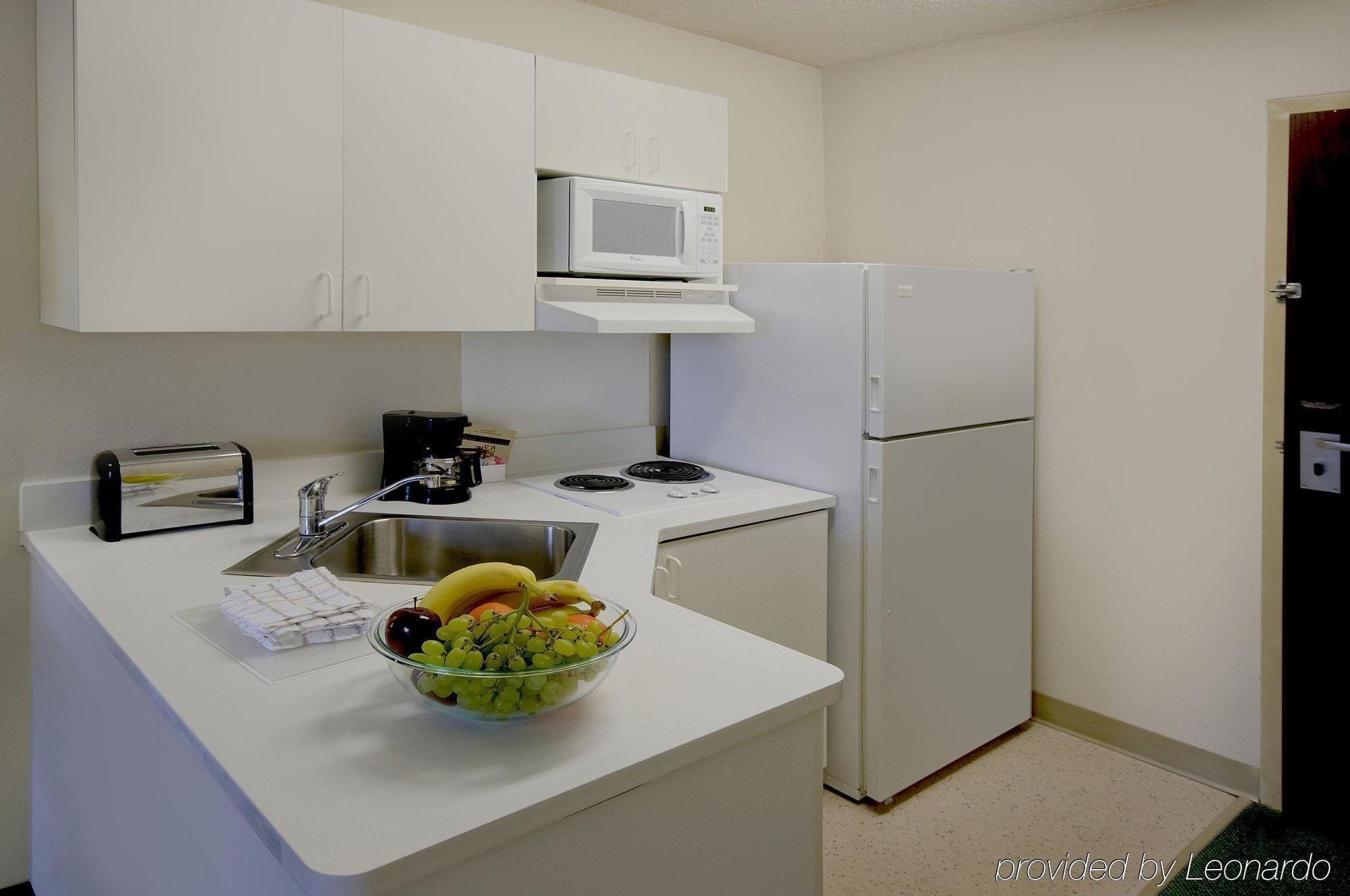 Extended Stay America Select Suites - Detroit - Roseville Ngoại thất bức ảnh